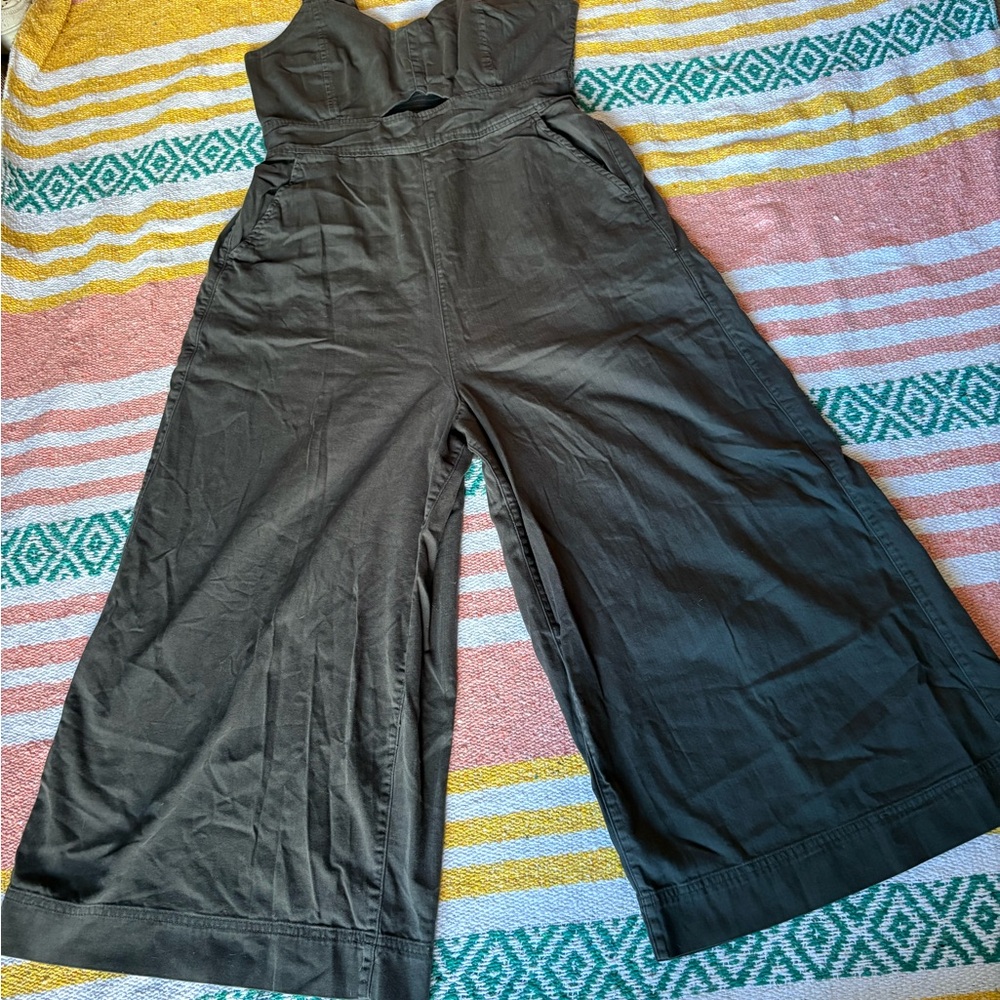 American Eagle Outfitters Charcoal keyhole Jumpsuit